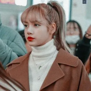 🦋 de735a72 Lisa 리사, 블랙핑크, K팝, 아이돌, 가수, 퍼포머 telegram sticker