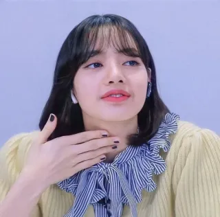 🍭 630bebbd Lisa kpop, 歌手, 名人, 女性, 肖像, blackpink whatsapp sticker