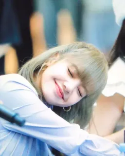 ☺️ c3c72515 Lisa リサ, Kポップ, Blackpink, 歌手, 音楽 telegram sticker