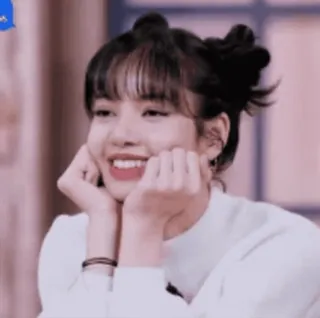 🗿 032a1de5 Lisa Лиса, Blackpink, K-pop, Айдол, Певица, Улыбка, Женщина whatsapp sticker