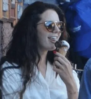 🤣 28fc3bb7 femme, glace, lunettes de soleil, manger, portrait whatsapp sticker