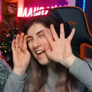 🙉 8e494e62 telegram sticker