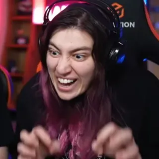 😤 a289f67a 女人, 面部表情, 搞笑, 肖像, 游戏玩家, 震惊, 傻 telegram sticker