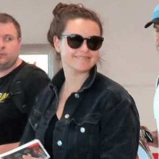 Katherine Langford¹ @fiftyshadesfreed telegram stickers