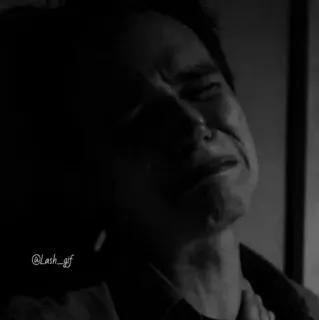 ▪️ 05c81047 @Lash_gif triste, llorando, blanco y negro, lágrimas, emoción, dolor, hombre telegram sticker