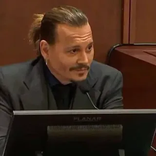 🍃 50162cb5 Johnny Depp Schauspieler, Promi, Person, Gericht, Anzug, Johnny Depp whatsapp sticker