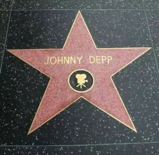 🍃 87a74773 Johnny Depp JOHNNY DEPP Johnny Depp, Hollywood, Walk of Fame, Schauspieler, Star, Kino whatsapp sticker