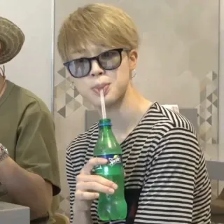 🥤 1031175f Park Jimin Park Jimin, BTS, K-POP, スプライト, 飲み物, サングラス telegram sticker