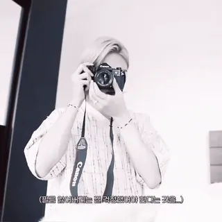 📎 7e6d9e10 () appareil photo, photographie, portrait, rétro telegram sticker