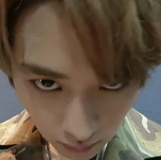 🪐 71d48806 rosto, pessoa, selfie, olhos, close telegram sticker