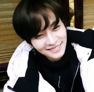 🪐 8186f8ce telegram sticker