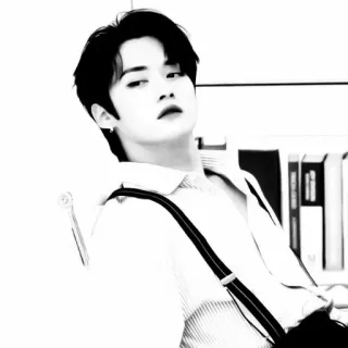 ::⛓ lee know by @lanasticks telegram stickers