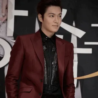 🙂 bad074ca Lee Min-ho Schauspieler, Promi, Koreanisch, Mode, Roter Anzug telegram sticker