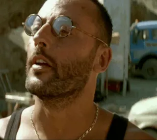 😐 02eec69a Léon Léon: The Professional 映画, レオン, ジャン・レノ, 殺し屋, プロフェッショナル whatsapp sticker