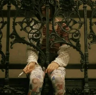 🚬 513c0837 喫煙, タバコ, 人, 屋内 whatsapp sticker