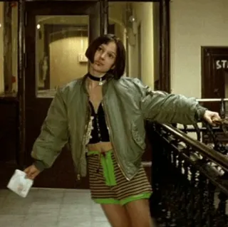 😐 d951c350 Mathilda Léon: The Professional 映画, ムービー, マチルダ, レオン, キャラクター, ナタリー・ポートマン whatsapp sticker