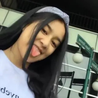 🦋 8b9a0e5b telegram sticker