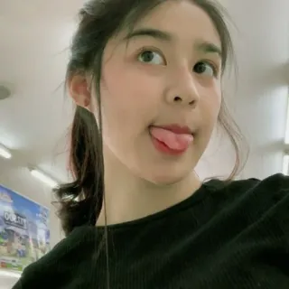 🦋 b61d1cee 女人, 青少年, 舌头, 自拍, 女孩, 肖像, 青年, 亚洲人 telegram sticker