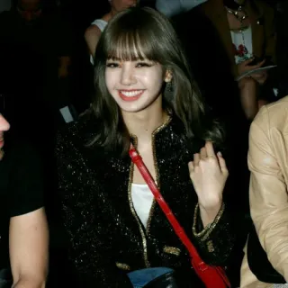 😁 3eda5746 Lisa ลิซ่า, แบล็กพิงก์, เคป็อป, นักร้อง, คนดัง telegram sticker