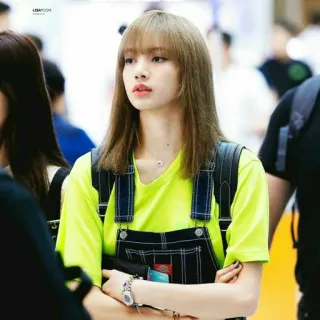 😕 dd045292 Lisa ลิซ่า, K-POP, BLACKPINK, นักร้อง, แฟชั่น, ไอดอล telegram sticker