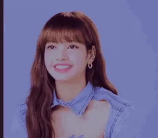 🍭 44ab6f66 Lisa Lisa, Kpop, Penyanyi, Wanita, Selebriti, Tersenyum whatsapp sticker