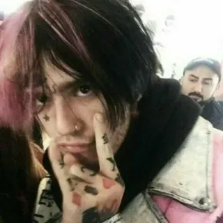 🥺 c012460e Lil Peep lil peep, musica, emo, rapper, cantante, tatuaggio, ritratto telegram sticker