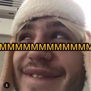 😏 dd2d837d MMMMMMMMMMMMMMMM persona, cappello, faccia, meme, divertente, espressione telegram sticker