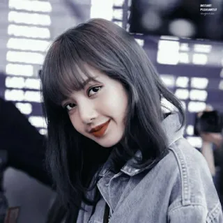 🌥 ecf39b23 Lisa INSTANT PLEASANTLY kpop, lisa, blackpink, singer, portrait, female whatsapp sticker