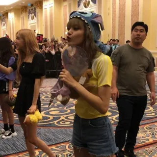 ❥LISA✦ @BlackPink_Stickerr4 ✮ whatsapp stickers