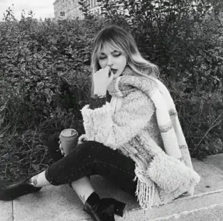 🐼 ad01088e woman, coat, coffee, winter, autumn, street style telegram sticker