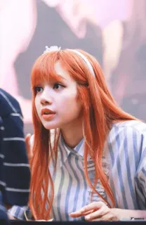 🥕 beb02405 Lisa リサ, K-Pop, 歌手, 赤い髪, 有名人, 女性, ポートレート telegram sticker
