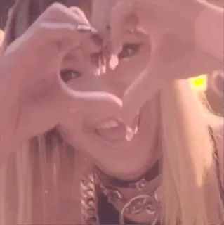 🥂 34b71bf4 сердце, любовь, девушка, портрет telegram sticker