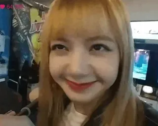 🥂 8862ebaa Lisa Лиса, Blackpink, Идол, K-pop, Певица, Ухмылка, Женщина, Знаменитость telegram sticker