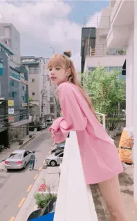 🤨 3bbcf00f Lisa K-pop, Lisa, Blackpink, Idol, Penyanyi, Pink, Balkon telegram sticker