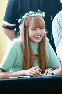 😆 5eb6ca3f Lisa Lisa, BLACKPINK, 韩国流行, 偶像, 歌手, 名人 whatsapp sticker