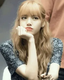 😒 7d1fc5b6 Lisa 韩流, 歌手, BLACKPINK, 泰国, 偶像, 音乐 whatsapp sticker