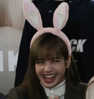 🐊 247d6573 Lisa kpop, idol, lisa, blackpink, chanteuse, oreilles de lapin, mignon whatsapp sticker