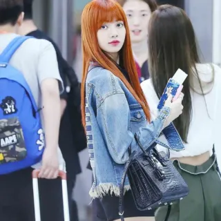 🌓 76b13835 Lisa kpop, musik, idola, Blackpink, penyanyi, mode telegram sticker