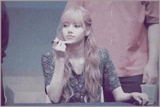 🌸 2289278c Lisa lisa, blackpink, chanteuse, kpop, célébrité telegram sticker