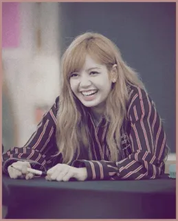 🌸 2482d13d Lisa Lisa, Blackpink, K-pop, Idole, Chanteuse, Sourire, Femme telegram sticker