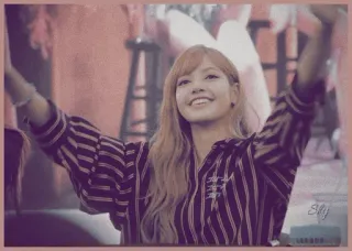 💧 49431ccb Lisa Lisa, K-pop, Blackpink, chanteuse, musique, célébrité telegram sticker