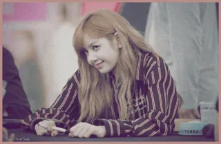 💧 8a6ccb85 Lisa lisa, kpop, blackpink, chanteuse, idole, femme telegram sticker