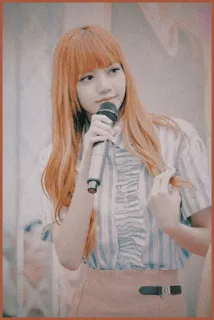 💧 9d23ab40 Lisa kpop, chanteuse, idole, femme, microphone, Lisa telegram sticker