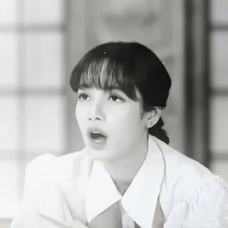 🥯 03aabbfc Lisa 歌手, 韩国流行, Lisa, Blackpink, 名人, 女性 whatsapp sticker