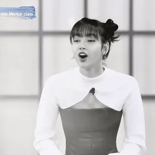 🥯 6a787d4b Lisa Lisa, Blackpink, K-pop, 歌手, 名人, 导师 whatsapp sticker