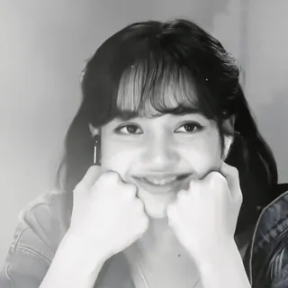 🥯 f4bd8918 Lisa 女性, 黑白, 人物, 肖像, 歌手, 名人, 偶像 whatsapp sticker