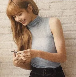 🌼 bf115368 Lisa Lisa, K-pop, chanteuse, idole, femme, portrait telegram sticker