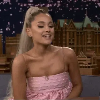 🌙 6fa9a8c0 Ariana Grande kobieta, piosenkarka, celebrytka, artystka, gwiazda pop telegram sticker