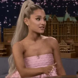 🌙 e44d0660 Ariana Grande kobieta, piosenkarka, celebrytka, różowa sukienka, kucyk telegram sticker