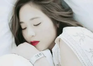 ⚓️ 3cafbdf3 sleeping, woman, red lipstick, portrait, resting whatsapp sticker